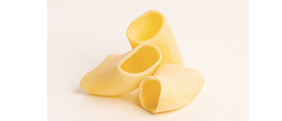 I paccheri di semola di grano duro rigato o liscio primo piatto perfetto per la domenica in famiglia